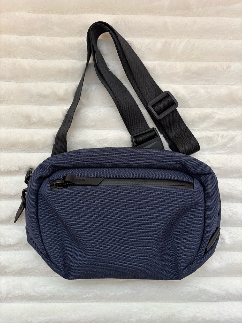 Alpaka - Go Sling Nano - Blue - NWOT